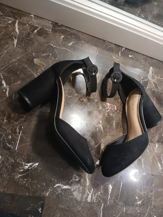 Classic Black Ankle-Strap Block Heels - Picture 4 of 10